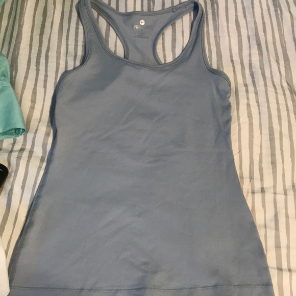 Lot of 4  90 degree racer back work out tanks - Picture 4 of 5